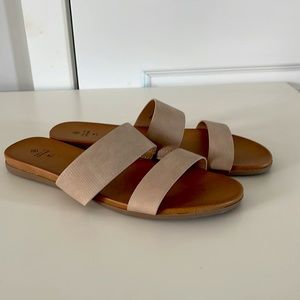 Call it spring Women’s sandals.